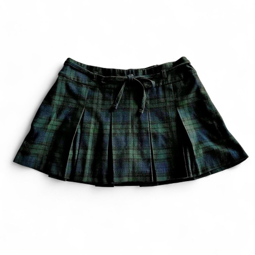 Hollister navy and green pleated plaid skirt with built in shorts